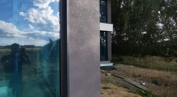 Tynk mozaikowy ile kosztuje na m2? Sprawdź ceny i oszczędzaj na remoncie!