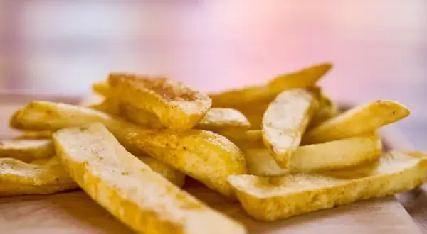 Jak przygotować frytki w piekarniku, aby były idealnie chrupiące