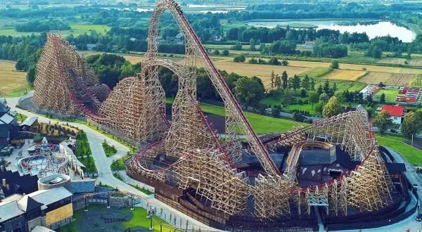 Energylandia: Niesamowita historia parku rozrywki, który podbił Polskę