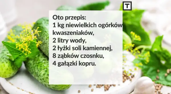 Przepis na ogórki małosolne: 1 kg ogórków, 2 litry wody, 2 łyżki soli kamiennej, czosnek i koper. Idealna ilość soli na litr wody do ogórków małosolnych.