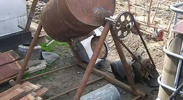 Jak zrobić betoniarkę DIY? Zbuduj ją z beczki lub pralki!