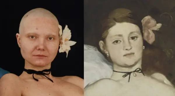 Katarzyna Kozyra w "Olimpii" odtwarza słynny obraz Maneta, ukazując kobiece ciało z bliznami i kwiatem we włosach.
