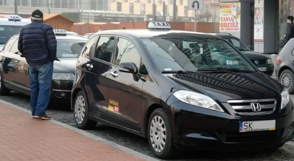 Ile kosztuje taxi z Sosnowca do Katowic? Sprawdź ceny i stawki