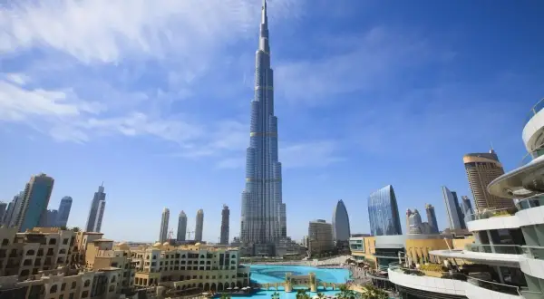 Burj Khalifa: Najwyższy budynek na świecie poznaj giganta z Dubaju