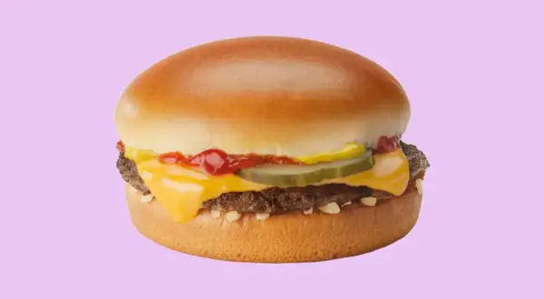 Jak zrobić burgera z McDonald's w domu? Przepis na kultowy smak!