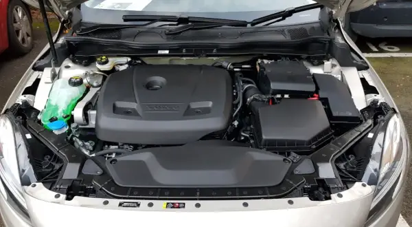 Ile litrów płynu do chłodnicy Volvo S40? Sprawdź, by uniknąć problemów