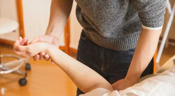 Po co stosuje się rehabilitację? Jakie są rodzaje?