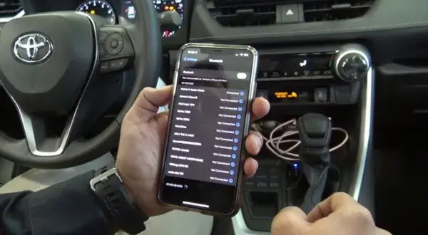 Jak połączyć telefon z Toyotą przez Bluetooth: Prosty poradnik