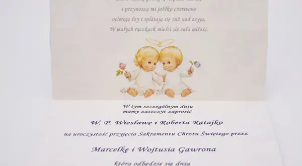 Jak wypisać zaproszenie dla chrzestnych, aby wzruszyć i zachwycić