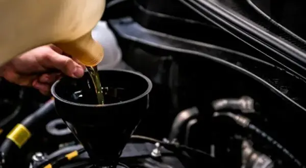 Castrol Magnatec 10W-40 do jakich silników - sprawdź kompatybilność oleju