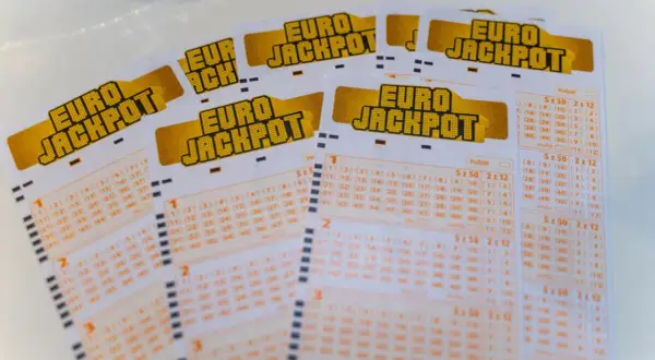 Jakie są stopnie wygranych w Eurojackpot i jak je zdobyć?