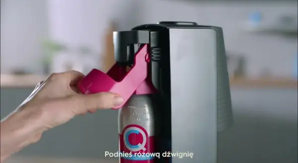 Jak napełnić butelkę z dozownikiem bez uszkodzeń i problemów