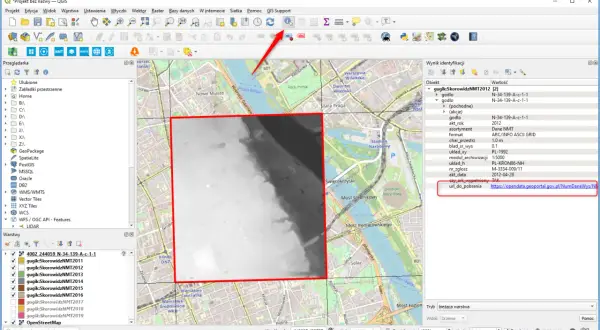 Widok rzeźby terenu z geoportal.gov.pl w QGIS. Dane NMT pokazują ukształtowanie terenu Warszawy.