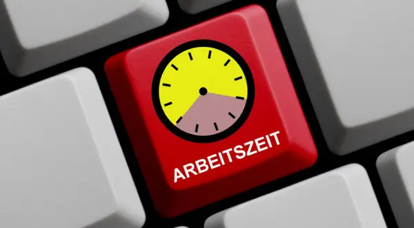 Rote Taste mit Uhr und "ARBEITSZEIT" Schriftzug, symbolisiert die Zeit im Metallgewerbe.