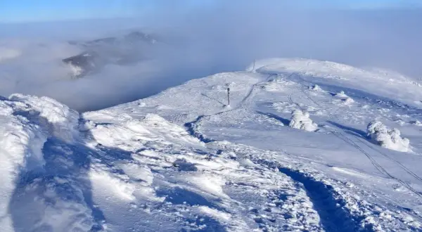Babia Góra: 1725 m n.p.m. szlaki, zimą, widoki. Czy jesteś gotów?