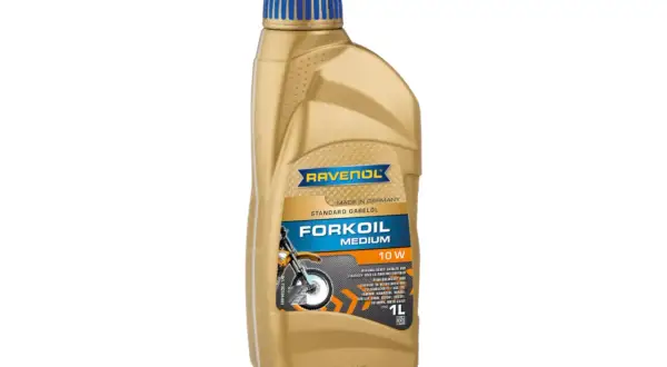 Złota butelka oleju do lag motocyklowych Ravenol Forkoil Medium 10W.