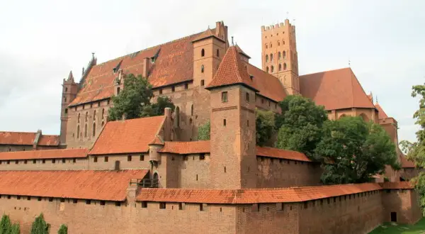 Malbork atrakcje turystyczne – odkryj najważniejsze miejsca do zwiedzania