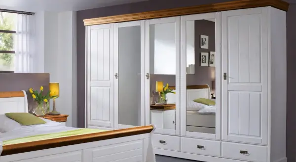 Schlafzimmer Landhausstil Weiß: Stilvolle Möbel und Preisoptionen