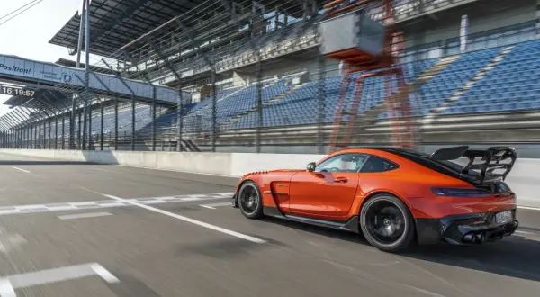 Mercedes AMG GT Black Series - Niezrównana moc i osiągi sportowe