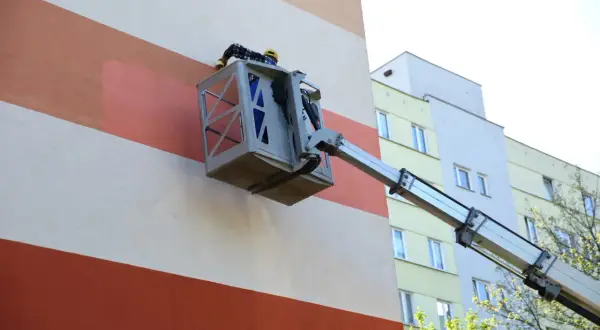Jak obliczyć powierzchnię elewacji budynku i uniknąć błędów