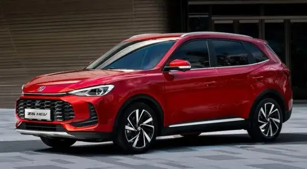 Jaki SUV mało pali? TOP modele, hybryda vs diesel wybierz mądrze