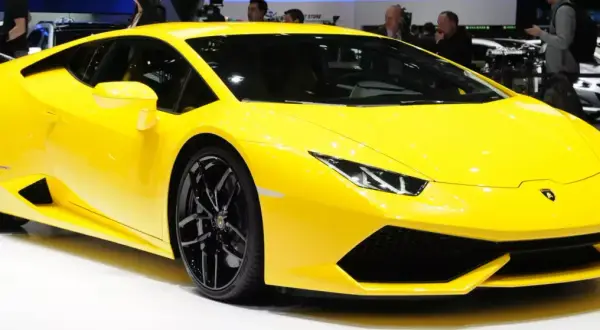 Lamborghini: Ile kosztuje najtańszy model i czy cię na niego stać?