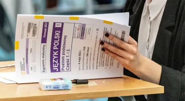 Jak zacząć rozprawkę maturalną: skuteczne sposoby na wstęp