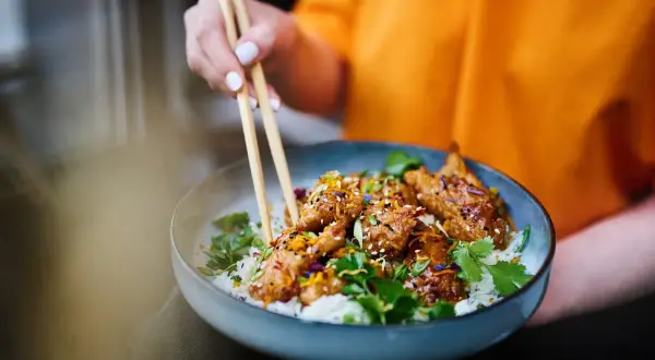 Ramen: Czy zawsze ostry? Przewodnik po smakach dla każdego!