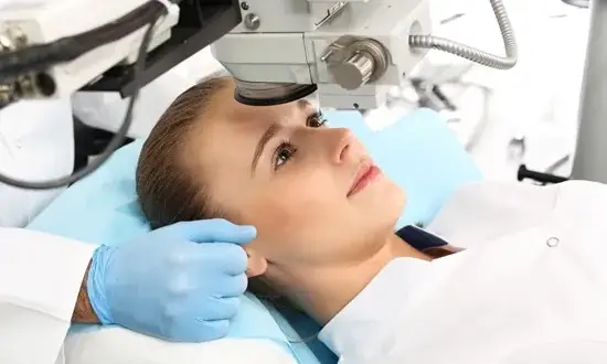 Astygmatyzm: Laserowa korekcja trwale usuwa wadę? Odpowiadamy!