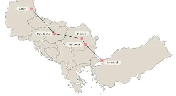 Karte zeigt eine Zugroute von Berlin über Budapest und Bukarest nach Istanbul.
