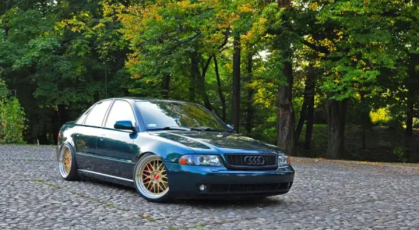 Tuning Audi A4 B5: Jak zrobić to dobrze i uzyskać najlepsze wyniki?