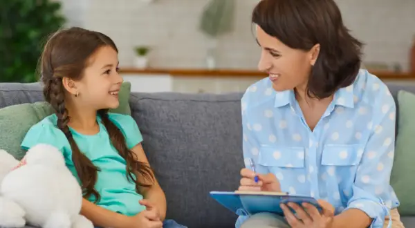 Zajęcia z pedagogiem klasa 6: Klucz do rozwoju emocjonalnego?