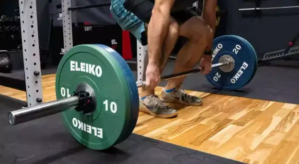 Jak połączyć crossfit z siłownią, aby uniknąć kontuzji i przetrenowania