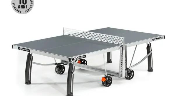 Stiga tennis tavolo grigio con rete, gambe pieghevoli e ruote per spostamenti facili. Garanzia 10 anni.