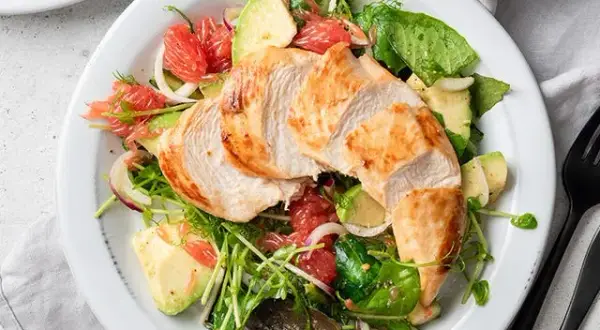El Secreto de la Ensalada de Pollo Perfecta: Recetas y Consejos