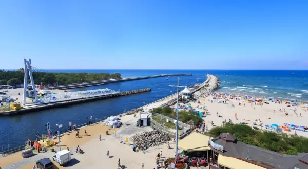 Ustka: Atrakcje na każdą pogodę! Przewodnik dla rodzin i aktywnych.