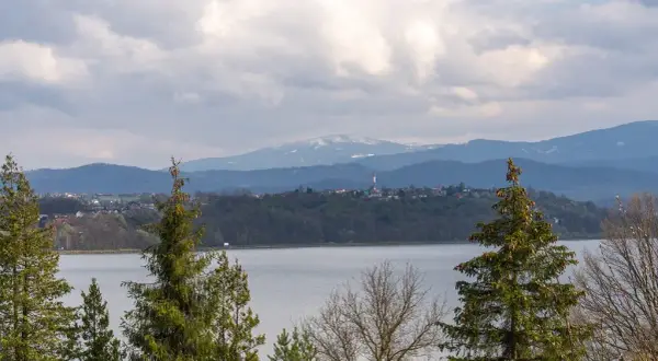 Najlepsze atrakcje nad jeziorem żywieckim, które musisz poznać