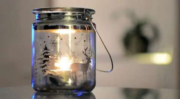 Jak zrobić lampion z butelki? Eko DIY na Roraty i do ogrodu
