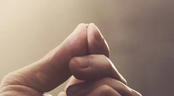 Wiara jak ziarnko gorczycy: jak mała wiara zmienia życie na lepsze