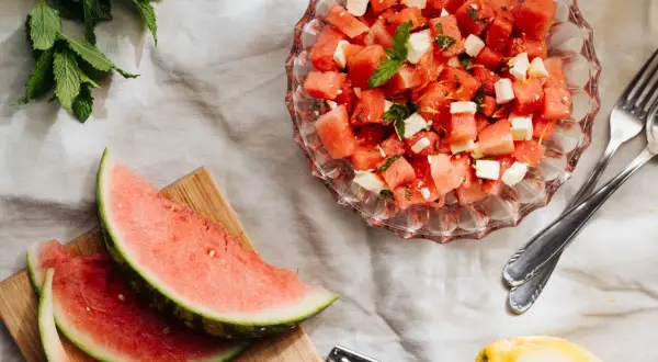 Der perfekte Wassermelone Feta Salat: Rezept & Geheimtipps