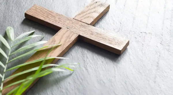 Ile trwa droga krzyżowa w kościele? Czas, który warto znać