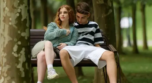 Czy petting to grzech? Odkryj moralne konsekwencje w naukach Kościoła