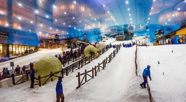 Ski Dubai - odkryj wyjątkowy stok narciarski w sercu Dubaju