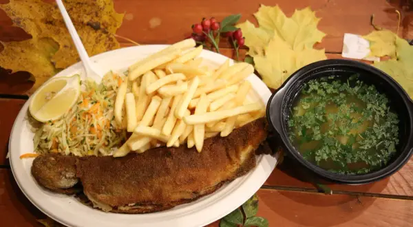 Gdzie zjeść w Kamieńcu Ząbkowickim? Najlepsze restauracje i kawiarnie