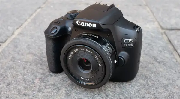 Canon 1300D w 2026: Czy to nadal dobry start w fotografię?