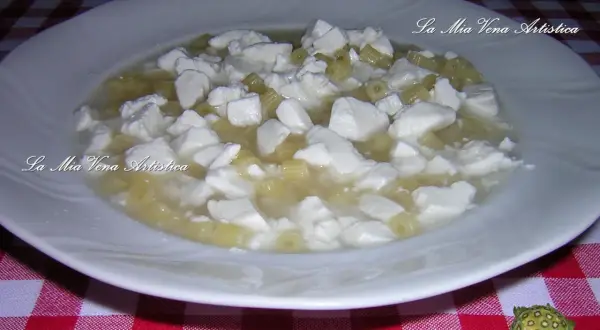 Minestra di Ricotta: Ricetta Cremosa e Segreti per un Piatto Perfetto