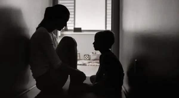 Jakie są rzeczywiste koszty pobytu w domu samotnej matki?