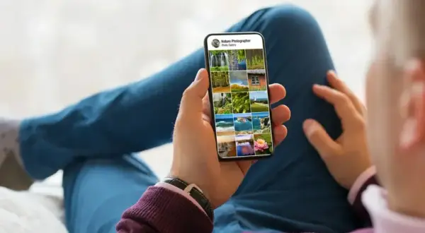 Jak wywołać zdjęcia z telefonu u fotografa bez zbędnych problemów