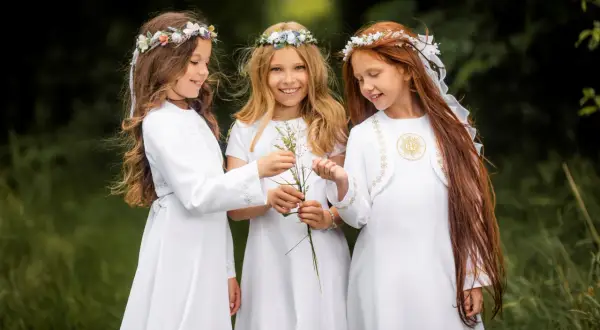 Komunia co to znaczy? Zrozumienie sakramentu i jego znaczenia