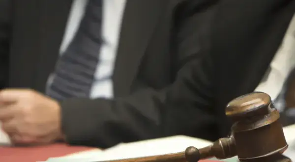 Czy warto odwoływać się od wyroku sądu? Sprawdź, co zyskasz